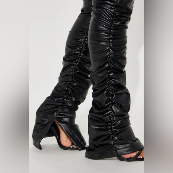 Lose Control Cargo Stacked Legging - Black - Picture 2 of 6